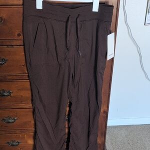 lululemon athletica Women's Dark Brown Drawstring Joggers